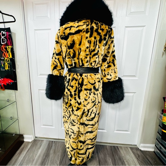 Fashion Nova Dakota Leopard Fur Maxi Coat - Leopard - Picture 4 of 16